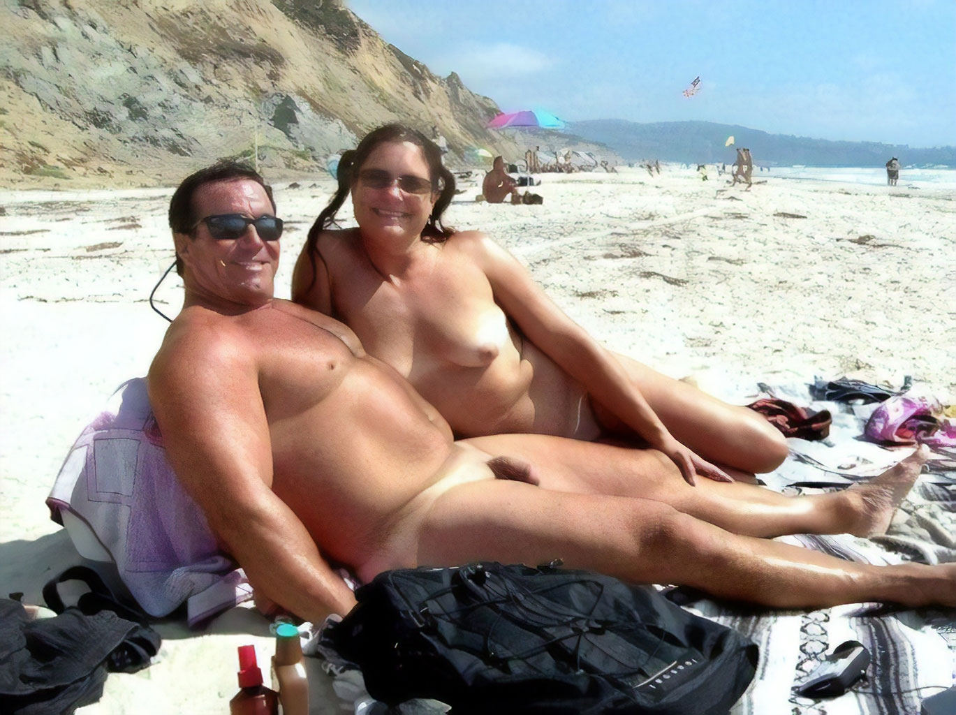 Голые семейные пары на пляже фото